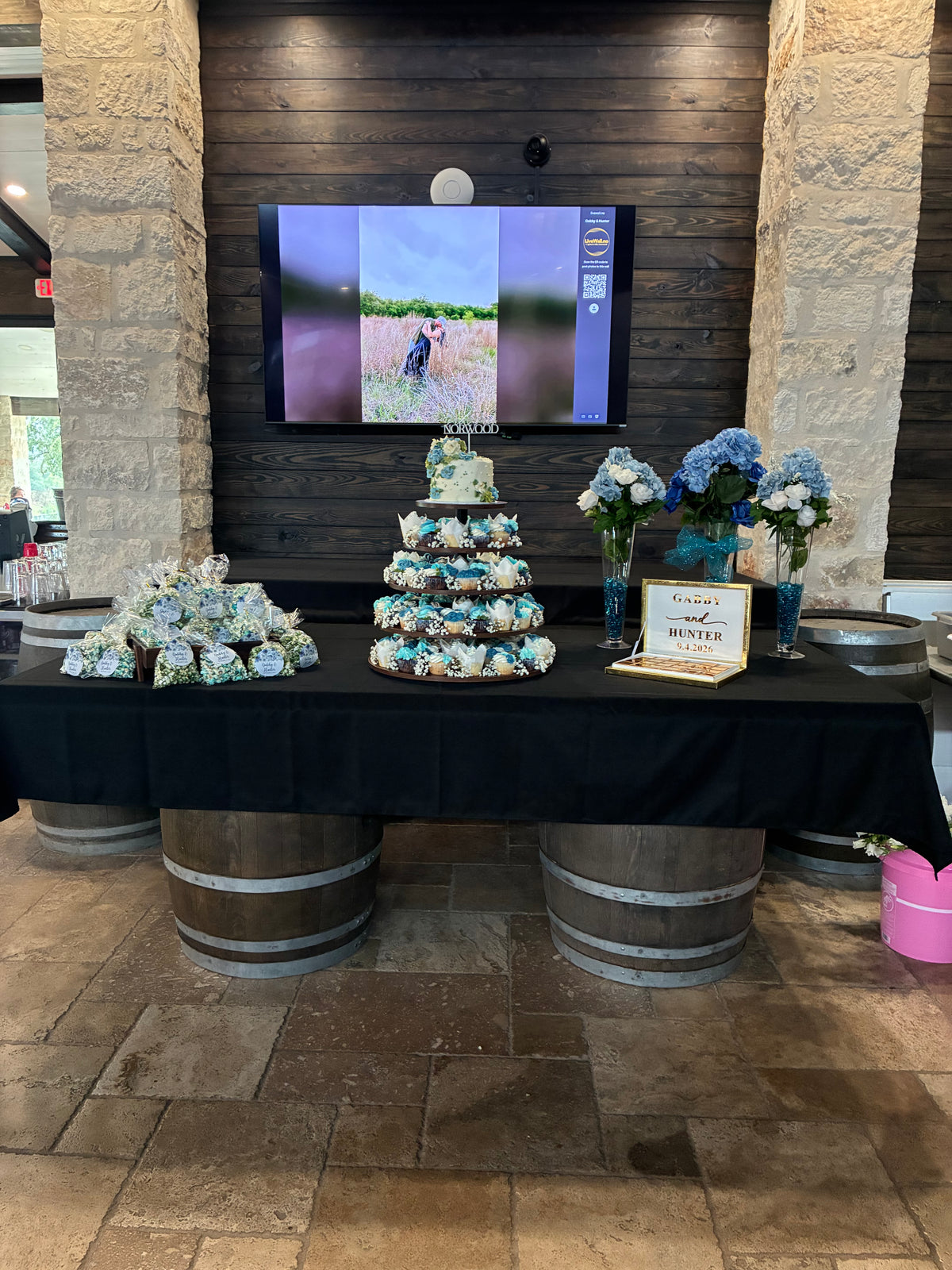 Custom Cakes